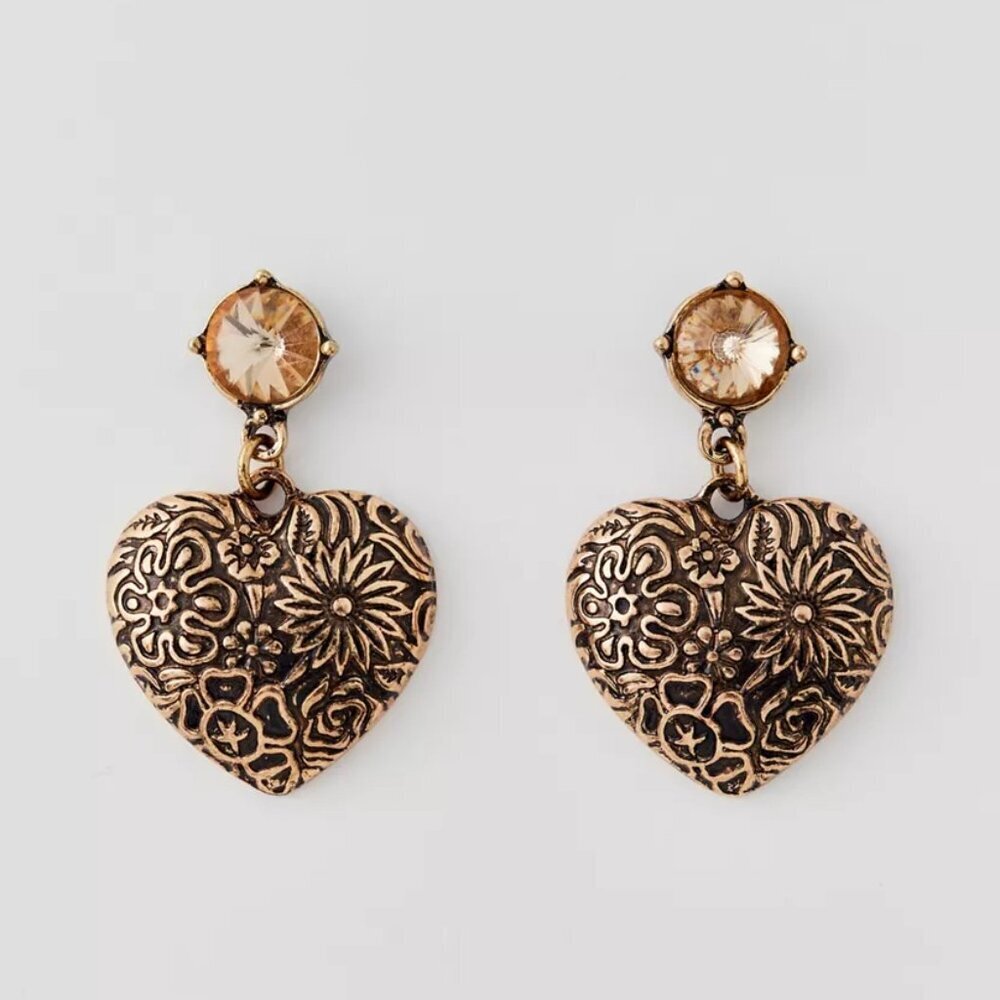 NWT Urban Outfitters Etched Heart Gold Statement Earrings
